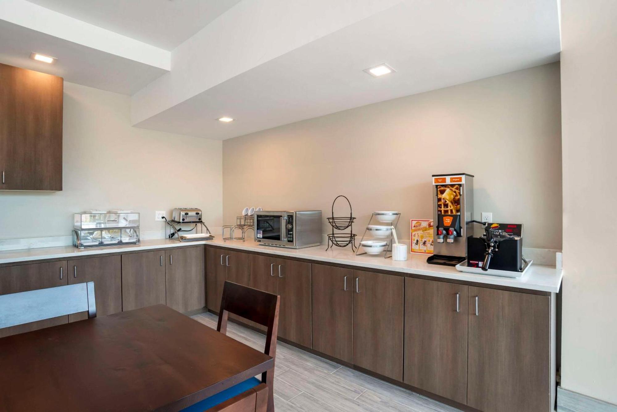 Comfort Inn & Suites Destin Near Henderson Beach 米拉马海滩 外观 照片