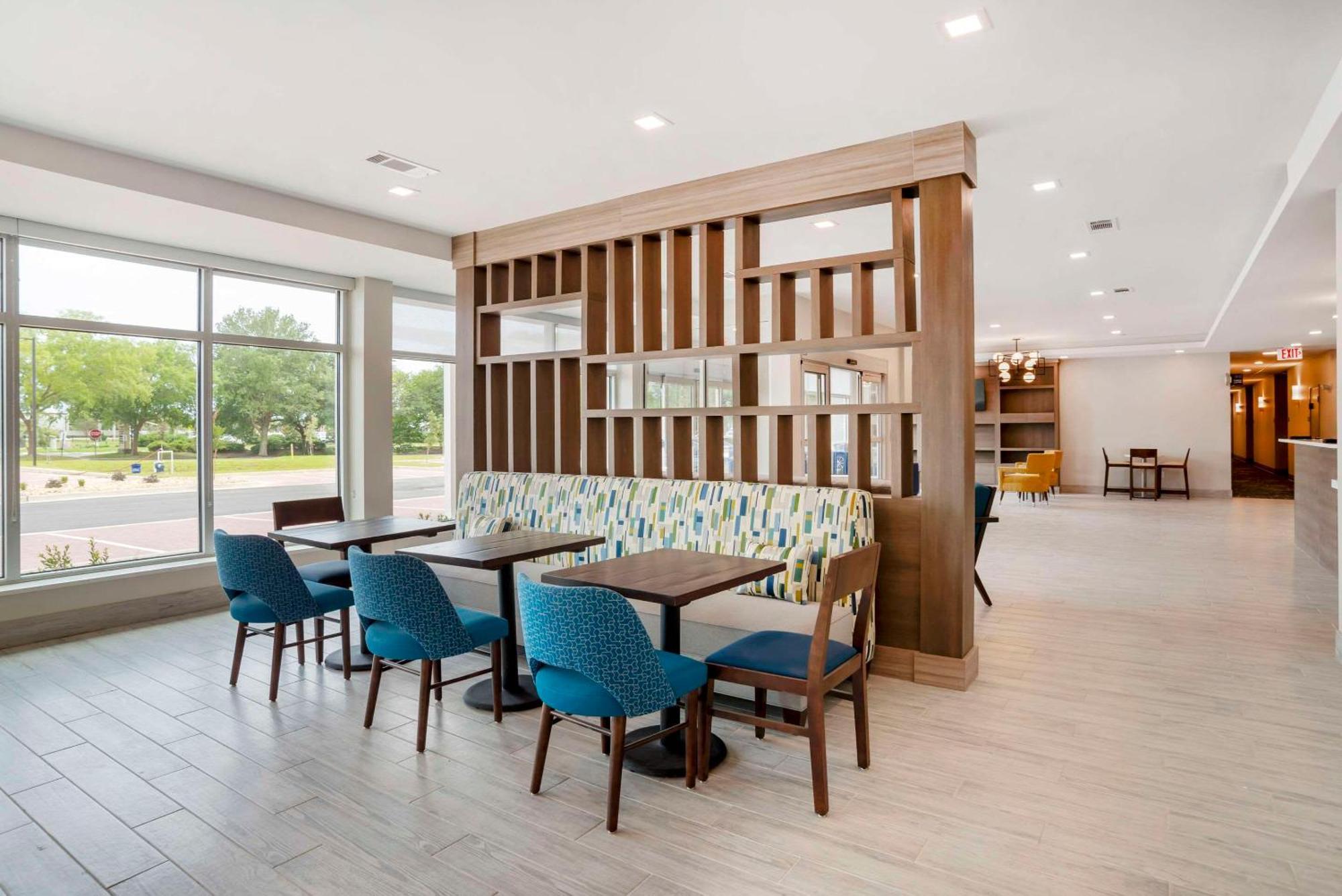 Comfort Inn & Suites Destin Near Henderson Beach 米拉马海滩 外观 照片
