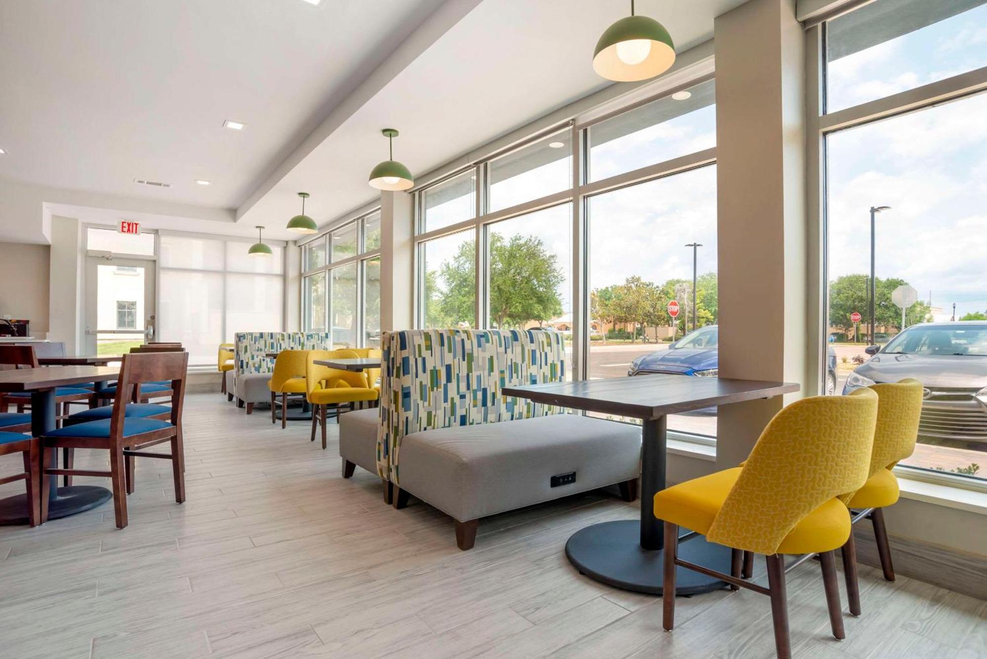 Comfort Inn & Suites Destin Near Henderson Beach 米拉马海滩 外观 照片